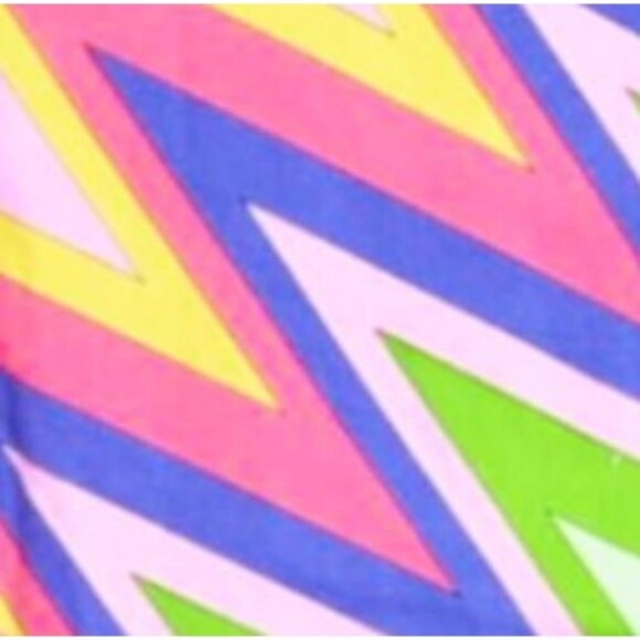 Melly M Colorful Zig Zag Twill Bermuda Short w/ Slit Pockets Size 4 - Picture 3 of 3